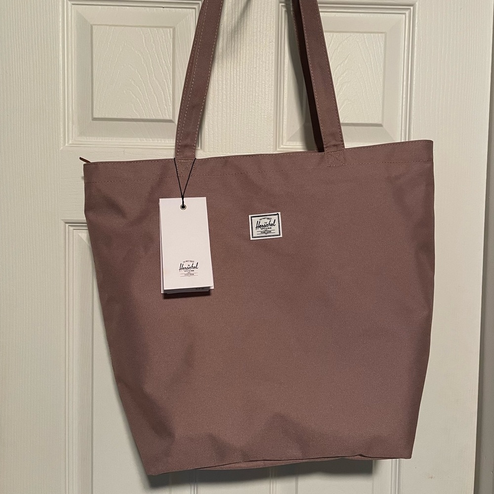 Herschel Tote